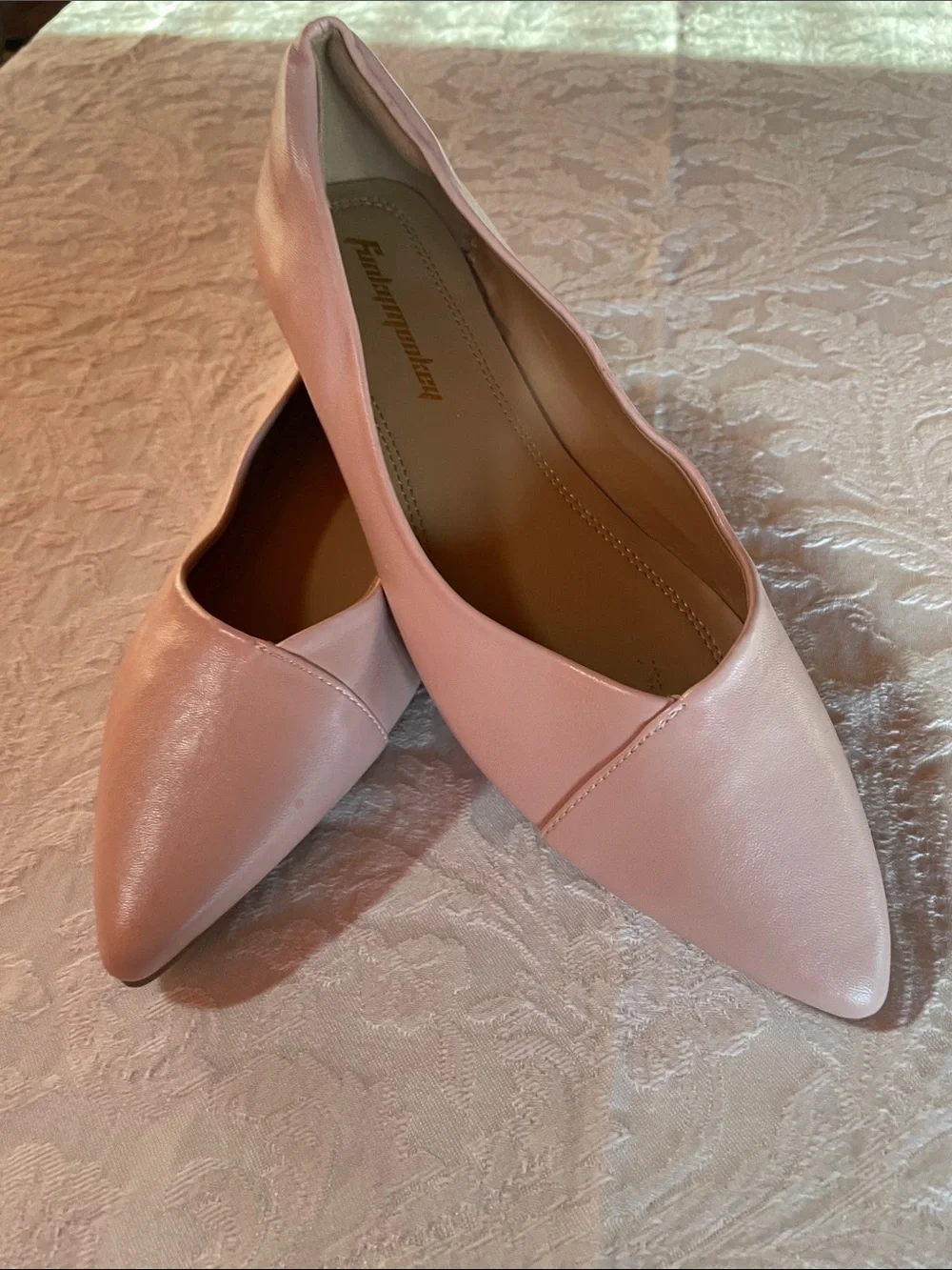 FUNKYMONKEY Women's Pointed-Toe Ballet Flats in Blush Pink NWOT Sz 10